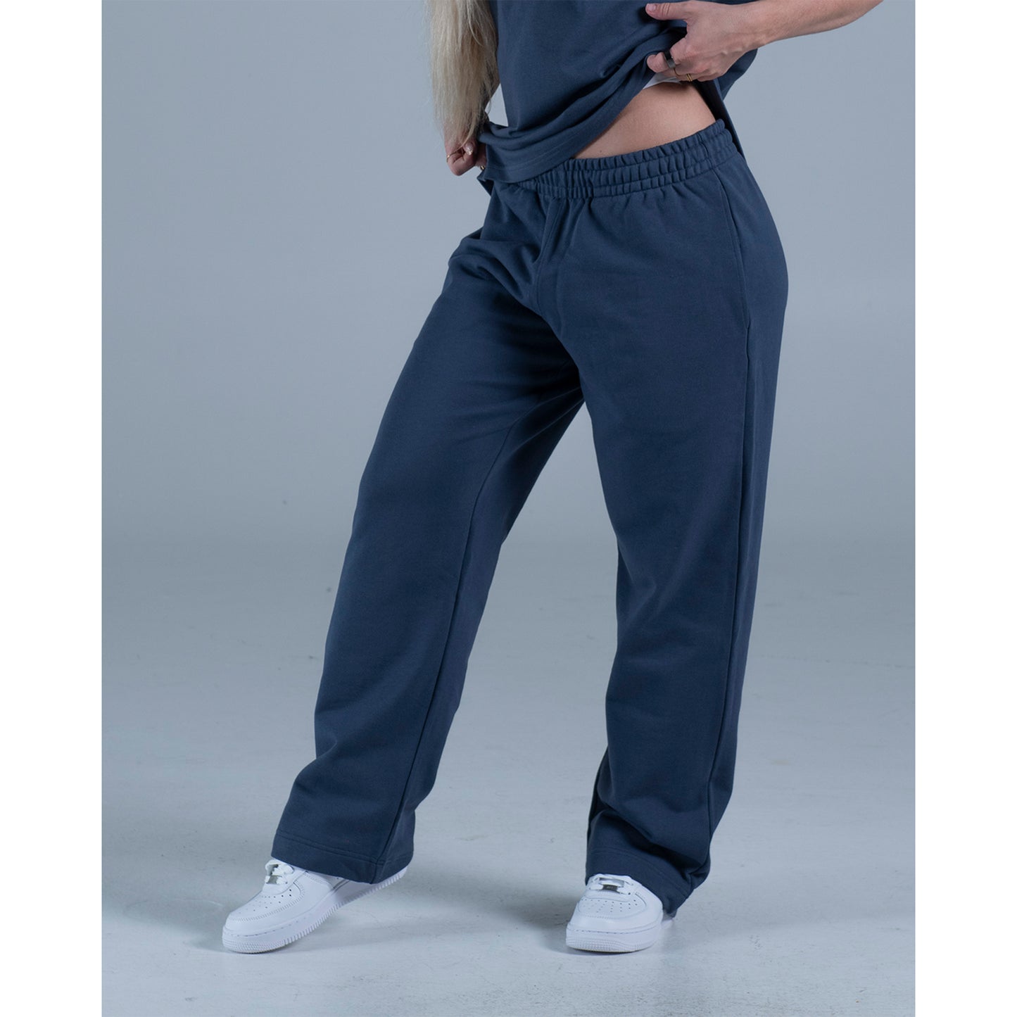 CLASSIC NAVY BLUE RELAXED SWEATS